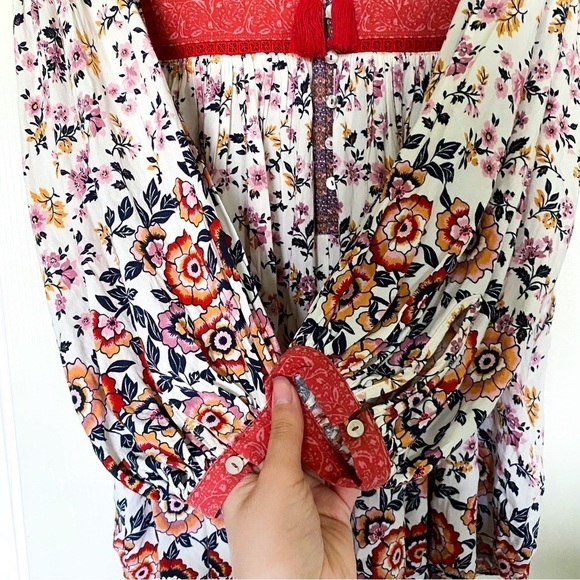 Spell Elle Romper Boho Floral Tassel Tie Rosewood Small EUC - Picture 6 of 13
